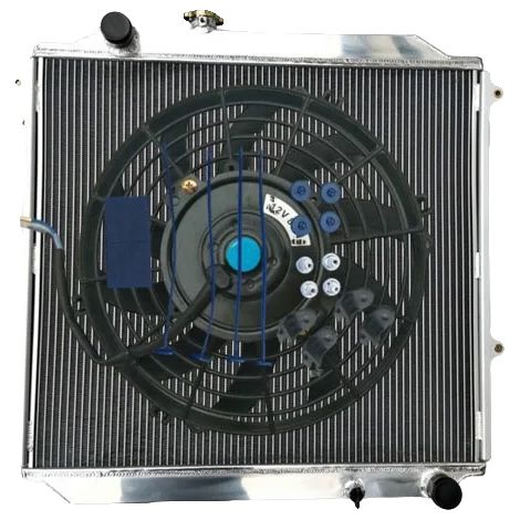 Radiador de aluminio, dimensiones del núcleo: 640 mm x 575 mm x 42 mm, dimensiones totales: 720 mm x 680 mm x 60 mm, diámetro de entrada/salida: 38 mm, configuración de 2 filas. (1/5)