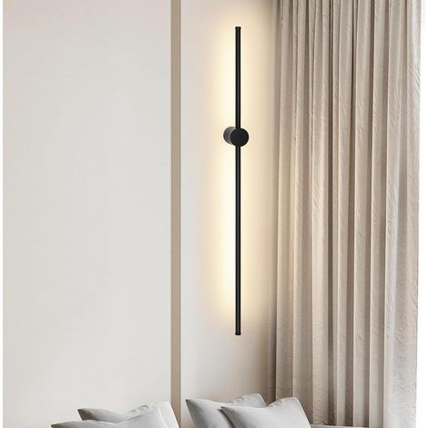 ZMH Applique murale LED d'intérieur de 100 cm de long, couleur noir, 8 W. Lampe pivotante minimaliste pour salon, chambre à coucher, couloir, bureau et escalier. Éclairage blanc chaud 3000 K (1/5)