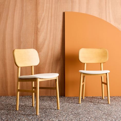 Lot de 2 chaises vintage bois d'hévéa finition brossée et tissu. L 52 x P 45 x H 80cm - OLYMPIE Naturel / Beige (1/5)