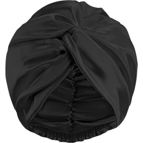 Elegant women's beanie with twisted bow (1/5)