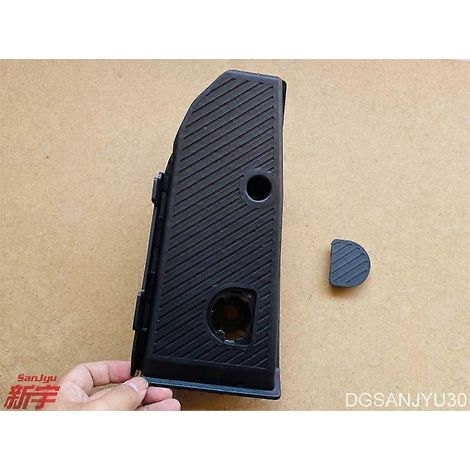 Repose-pieds LANCER10 CY0A CX0A 7655 a049 MR206570 (1/5)