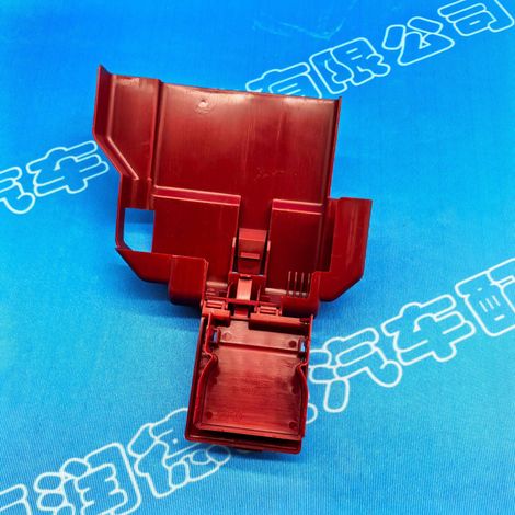 24345-6LA0B is a battery positive terminal protection cover/battery cable cover suitable for Nissan Sylphy B18Z batteries. (1/4)