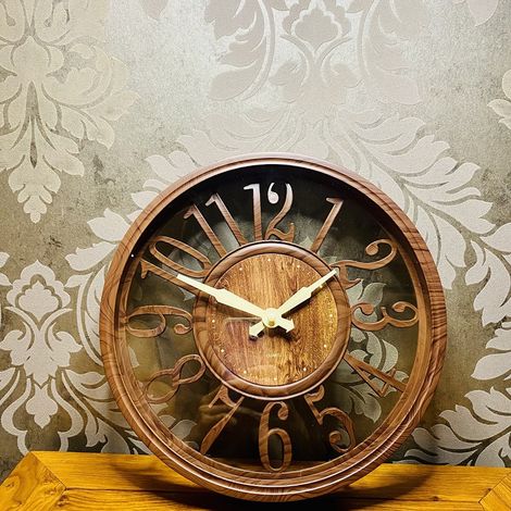 Horloge murale légère de luxe rétro de style européen en bois creux 12 pouces horloge créative silencieuse salon simple--(Grain de bois foncé) (1/4)