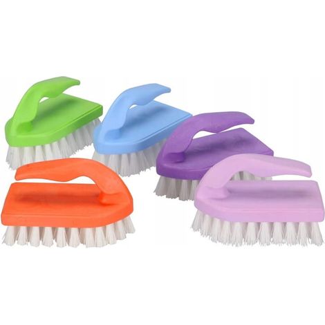 petite brosse de nettoyage en fer