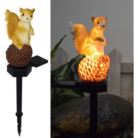 Source Fabricant Cross-Border Lampe de sol solaire écureuil, style dessin animé, en résine, pour cour, jardin, décoration de pelouse (écureuil en pommes de pin) (1/5)
