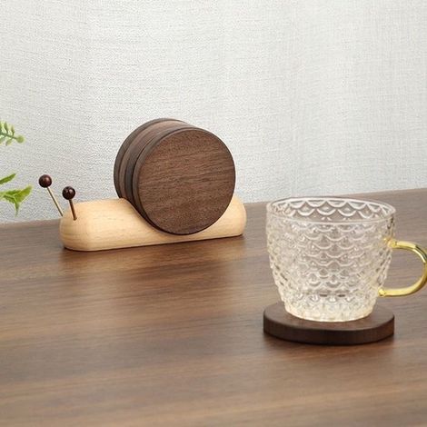 Untersetzer aus Holz für Getränke Lustige und niedliche Untersetzer, neue Wohndekoration, Tischdekoration (1/5)
