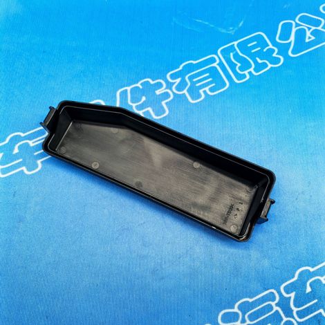 24382-4BA0B Applicable to Nissan 15-22 Qashqai/X-Trail T32 fuse box base and relay box cover (1/4)