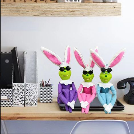 Figurine Lapin De Pâques Grinch Avec Lunettes Et Sangle Arriere Violet
