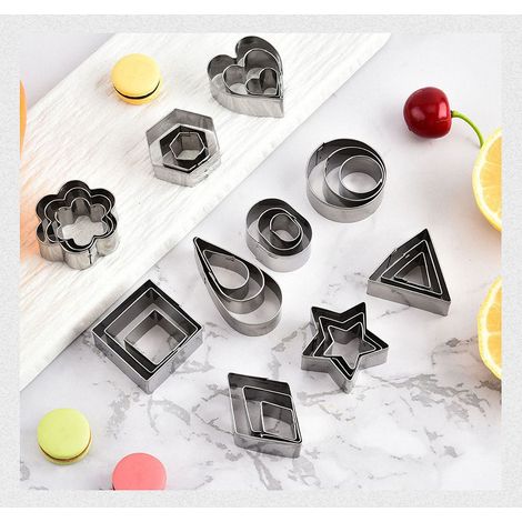 Emporte-pièce - Acier Inoxydable - Motifs Géométriques Fleurs Étoiles - 30 Pièces - Pour Biscuits Pâtisserie - Lot Complet (1/5)