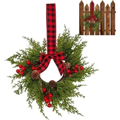 Couronne de Noël avec nœuds, baies rouges et pommes de pin réalistes (1/5)