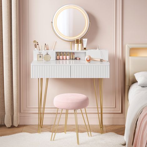 VASAGLE Coiffeuse avec Miroir Pivotant et Taboutret, Miroir Coiffeuse, avec Éclairage et Multiprise, Tabouret Rembourré, pour Chambre, Coiffeuse, 40 x 80 x 134,8 cm, Blanc mat et Doré Clair