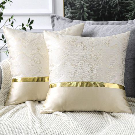 AIDUCHO Lot De 2 Housses De Coussin Carrées Pour Lit, Canapé, Décoration De Voiture, Moderne, Minimaliste, En Cuir Doré Avec Coutures Ondulées, 45 X 45 Cm (Beige) (1/5)