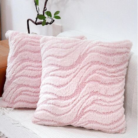 Lot de 2 Housses de coussin roses 45 x 45 cm en fausse fourrure à rayures,style, douces et moelleuses, pour canapé, extérieur, lit, chaise, salon (1/5)
