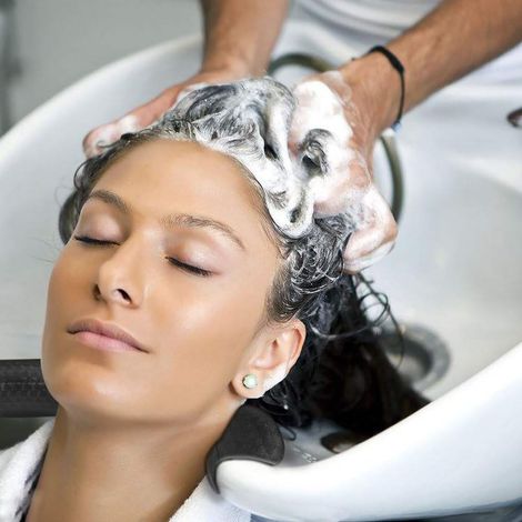 Coussin de cheveux en caoutchouc souple pour shampoing pour le cou (1/5)