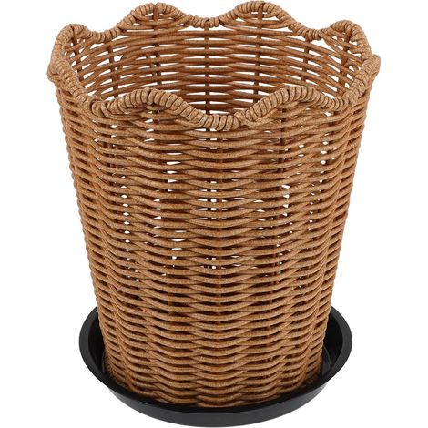 Rattan Blumentopf im Skandinavischen Minimalismus with