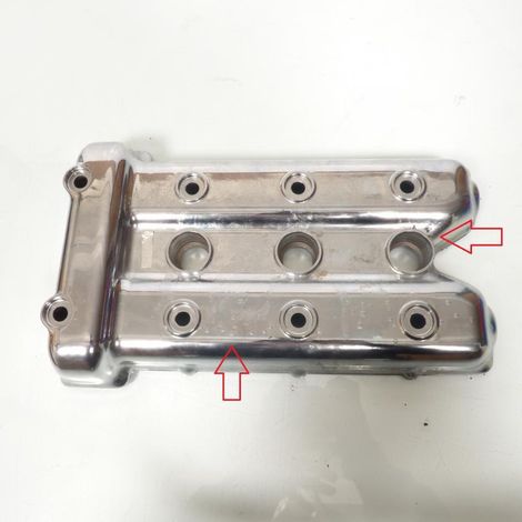 [PRODUIT D'OCCASION] Couvre culasse origine pour moto Triumph 900 Thunderbird T1260750 (1/4)