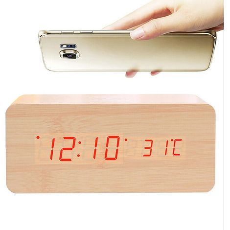 Réveil, Horloge de Commande Vocale de Bureau Numérique en Bois, avec Chargement sans Fil, Luminosité sur 3 Niveaux Affichage de l\'heure/Date/Humidité/Température 3 Alarmes Pôles USB et AAA（Jaune）-Fei (1/5)