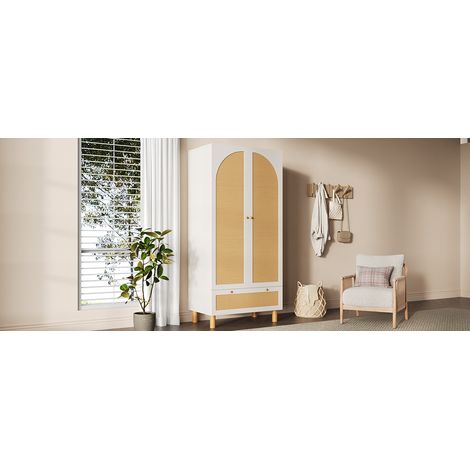 Armoire blanche 2 portes avec cannage rotin, tiroir, étagères réglables, tringle et sécurité anti-basculement pour chambre et entrée (1/5)