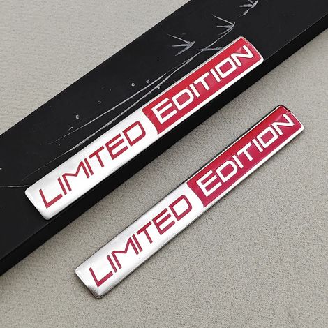 (2 pièces argent rouge) Emblème 3D en aluminium, édition limitée, autocollants pour voiture, compatibles avec BMW, Audi, Honda, Opel, Toyota, Mazda et accessoires moto. (1/4)