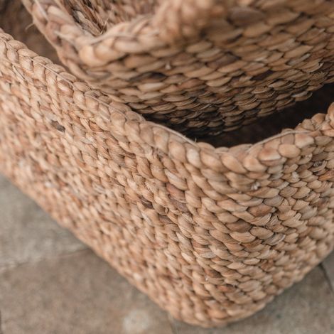 Panier de rangement en jacinthe d'eau pour l'organisation de la maison - PANGIVO (1/5)