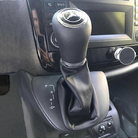 Pommeau de levier de vitesse automatique élégant avec soufflet pour une décoration intérieure de voiture améliorée