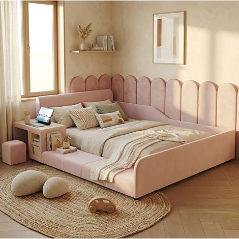 Letto per bambini 140x200 cm con scrivania, sgabello e ripiano contenitore, velluto rosa, struttura a doghe in legno