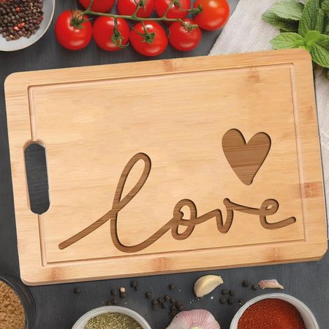 Planche à découper "LOVE" gravé – Cadeau romantique Saint-Valentin (1/5)