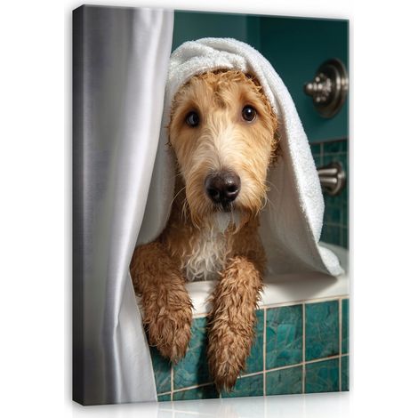 Tableau sur toile chien drôle dans une baignoire – Décoration murale pour salle de bains et WC – 100 x 70 cm (1/5)