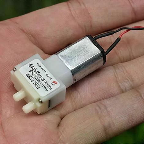Pompe à eau miniature à moteur 030 CC 5 V, mini pompe auto-amorçante, 0,8 L/min, compatible avec les aspirateurs robots (1/5)