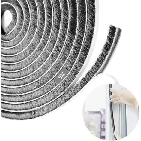 Joint Brosse porte Coulissante,9 mm(B) x 9 mm(D) x 5 M(L) Joint Porte Adhésif, Bande de Brosse Autocollante Anti-poussière Convient pour L'isolation la Protection Contre le Vent (1/5)