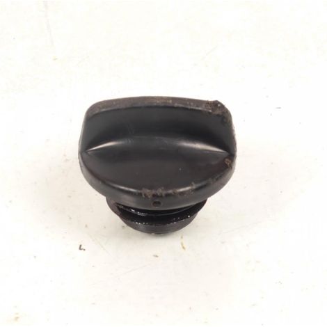 [PRODUIT D'OCCASION] Bouchon niveau huile origine pour moto Honda 750 VFS Sabre