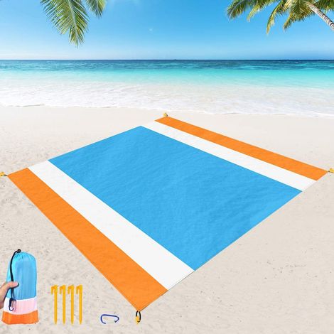 Tapis de plage portable surdimensionné imperméable sans sable avec 4 piquets pour jardin, camping, plage (1/5)