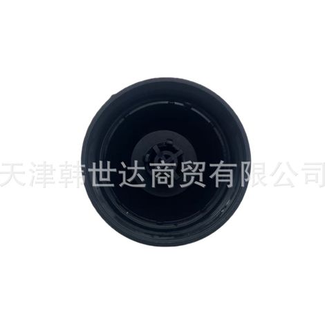 263152J000 is a type of oil filter cap suitable for Hyundai and Kia automobiles. (1/4)