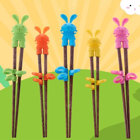 paire de baguettes en bois pour enfants, motif dessin animé, faciles à utiliser pour l'apprentissage. (1/4)