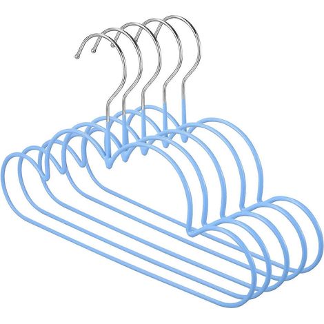 Cintre en plastique bleu ciel pour vêtements d'enfants, idéal pour ranger les vêtements de bébé dans une armoire familiale. (1/2)