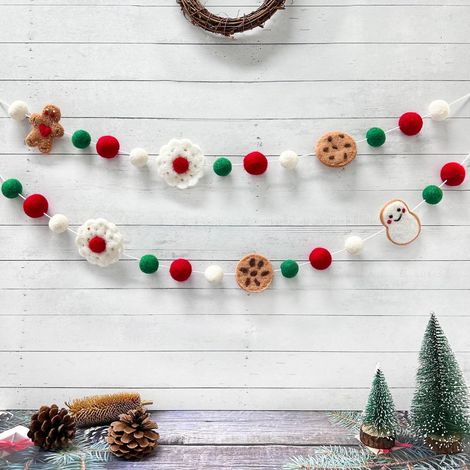 Weihnachtsgirlande aus Wollfilz mit Lebkuchenmann und Schneemann, Rot/Grün/Weiß