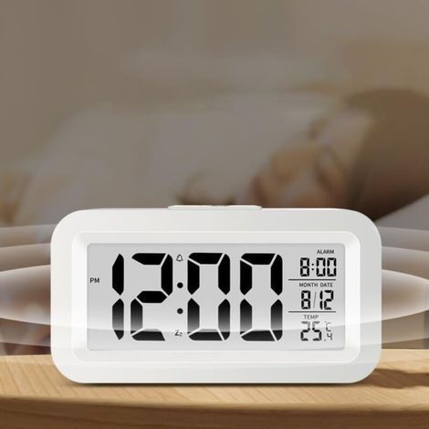 Digitaler Wecker mit Nachtlicht, batteriebetrieben, mit Schlummerfunktion, 12/24-Stunden-Anzeige, ideal für Schlafzimmer, Tiefschläfer und Badezimmer (weiß). (1/4)