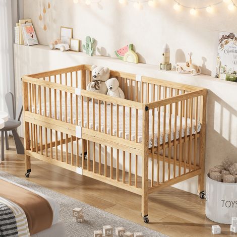 DESMIU Lit enfant évolutif avec roulettes, réglage 4 niveaux et barrière rabattable, sans matelas, bois massif naturel (1/5)