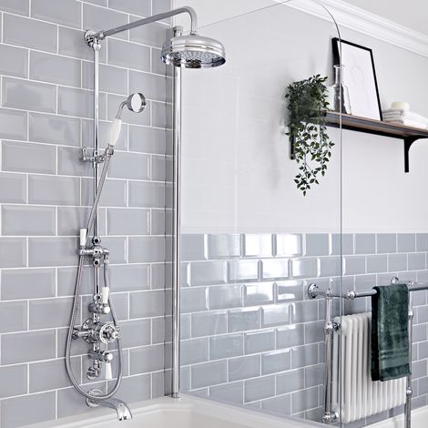 Hudson Reed – Colonne de douche rétro thermostatique – Mitigeur exposé à triple sorties – Pommeau pluie rond 19,4 cm – Bec verseur baignoire mural chromé (1/5)