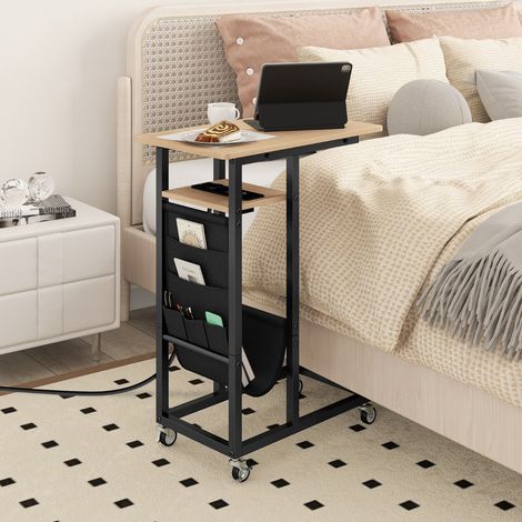 Table d’Appoint en Forme de ‘C’ avec Station de Charge Table Roulante avec Plateau Rétractable Poche de Rangement Gris (1/2)