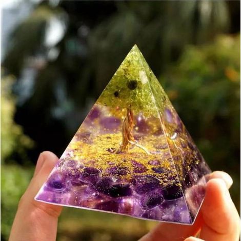Tour Énergétique - Gravier De Cristal Naturel - Décoration Pyramidale En Résine Époxy - 6 cm - 1 Pièce (1/5)