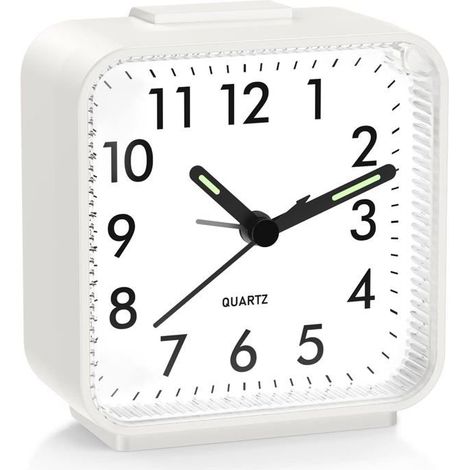 Réveil silencieux à piles, grand écran lumineux, fonction veilleuse, facile à installer pour les seniors, blanc (1/5)