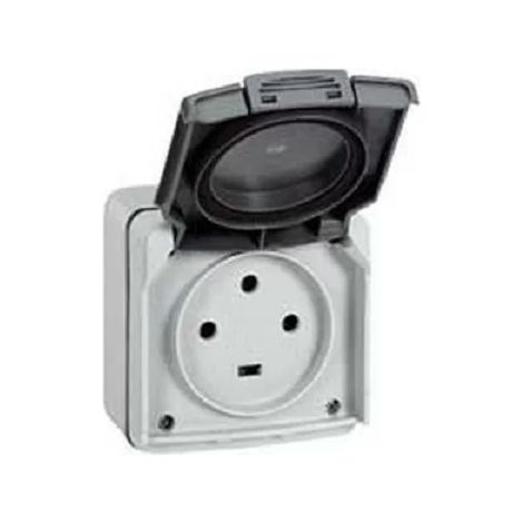 Legrand 091656 - Plexo 20 A waterproof surface-mounted base - 3P+T -IP55-IK08- with shutter - 84x77 - gray