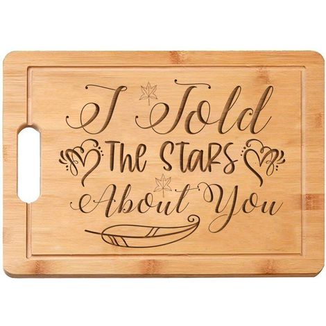 Planche à découper inscription amour – Cadeau personnalisé en bambou (1/5)