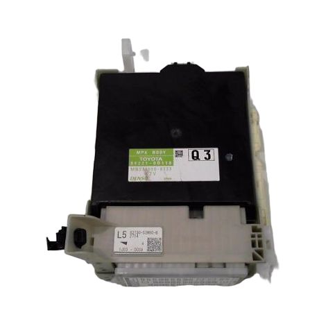 Platine Fusible Habitacle TOYOTA Yaris [PRODUIT D'OCCASION]♻️827410d070 (1/3)