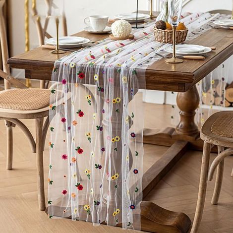 Elegant Bohemian Floral Table Runner, Vintage Daisy Embroidered Tablecloth, Wildflower Table Runner, for Rustic Wedding (300 x 70 cm) (1/5)