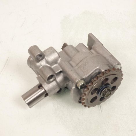 [PRODUIT D'OCCASION] Pompe à huile origine pour Moto Honda 500 VT 1983 à 1986 PC11E (1/5)