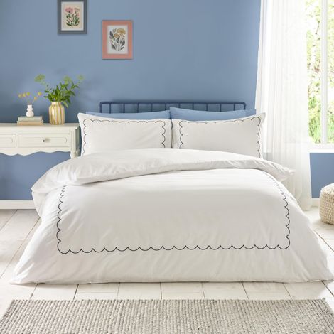 Parure de lit avec Housse de Couette et taies d'oreiller Motif festonné Blanc/Bleu Marine Super King Size (1/4)