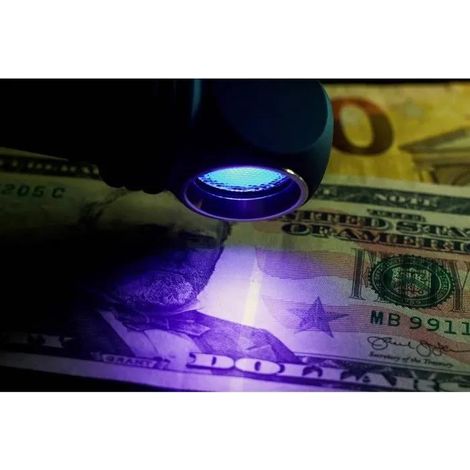 Armytek Wizard C2 WUV linterna portátil de aluminio 1100 lúmenes