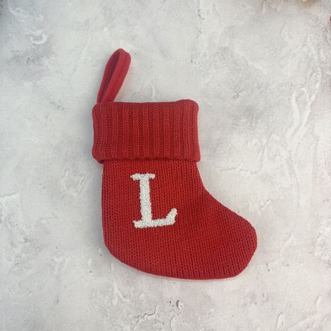 Chaussette De Noël - Lettre Initiale - Tricot Câblé Rouge - Pour Décoration Arbre Ou Cheminée - 18 X 15 X 2 Cm - 1 Pièce